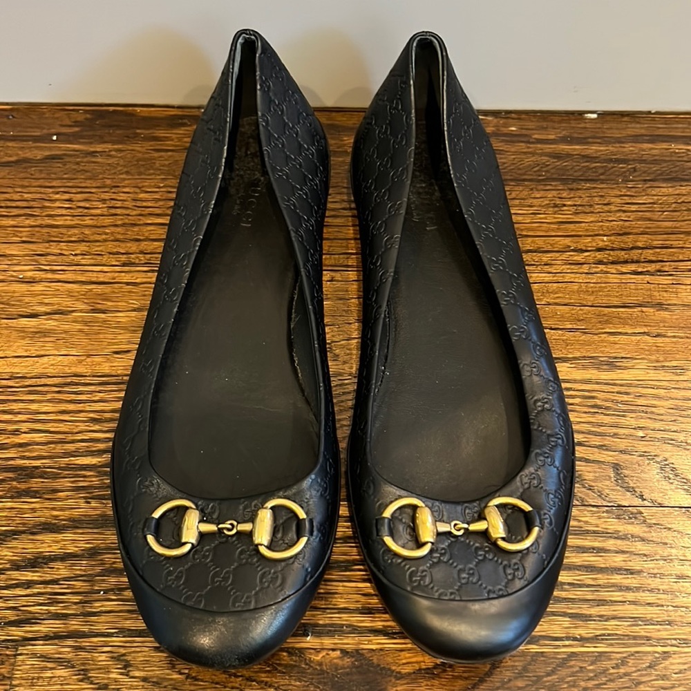 Gucci Leather Flats
